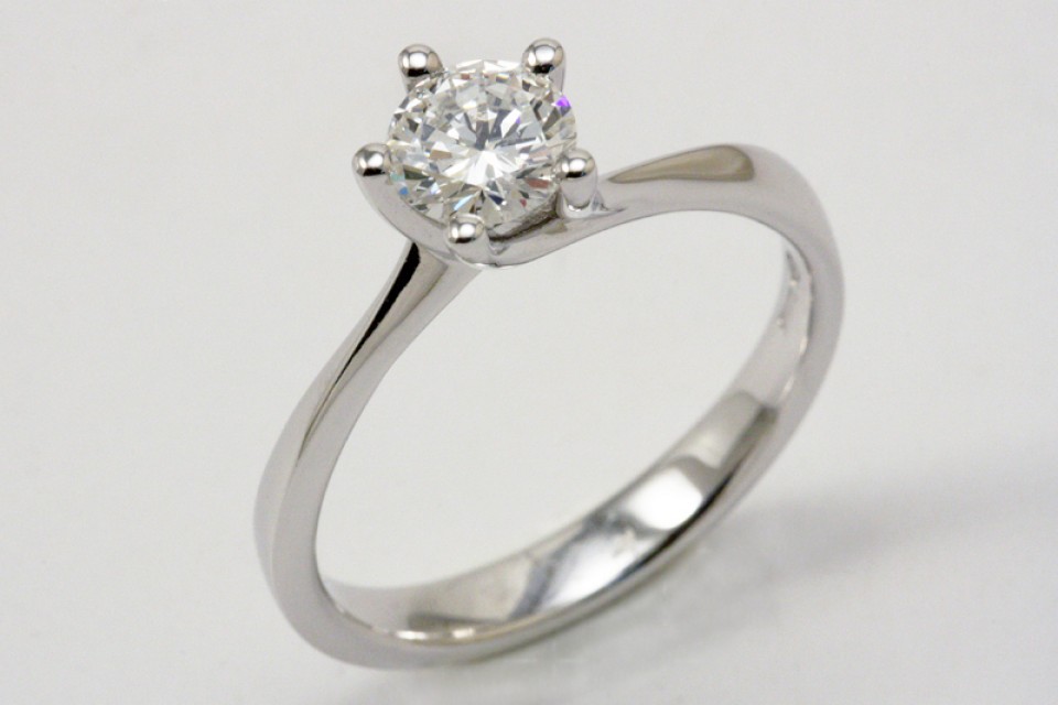 Diamante 0.38 carati prezzo store