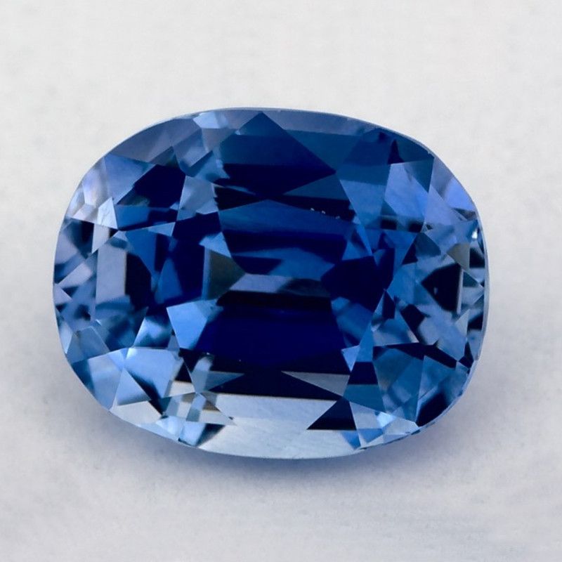 Diamond Jewellery / Luxury Collection -Zaffiro naturale Ceylon certificato GIA