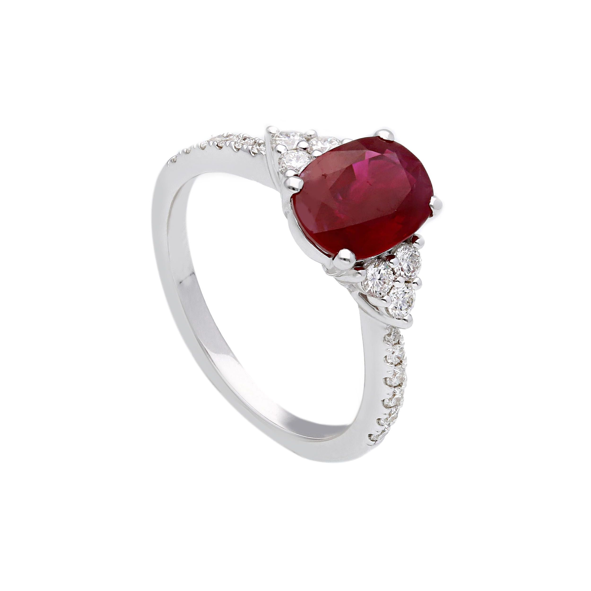 Anello rubino naturale con diamanti [ oro bianco]