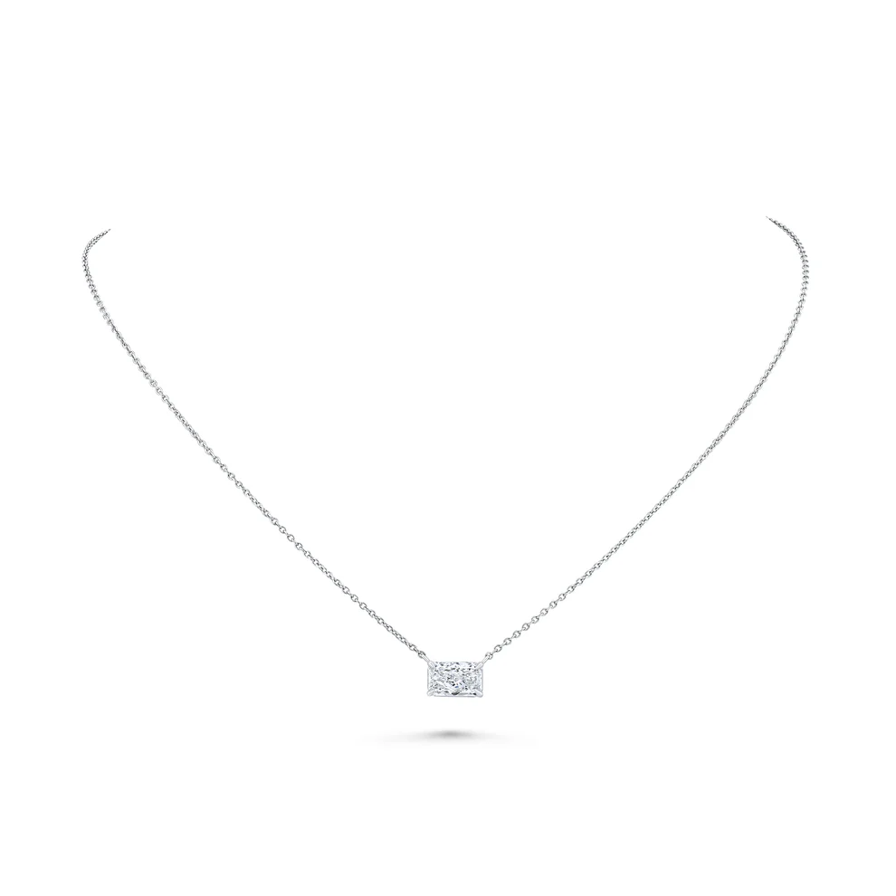 Girocollo roleau con diamante taglio radiant GIA colore E caratura 1.90