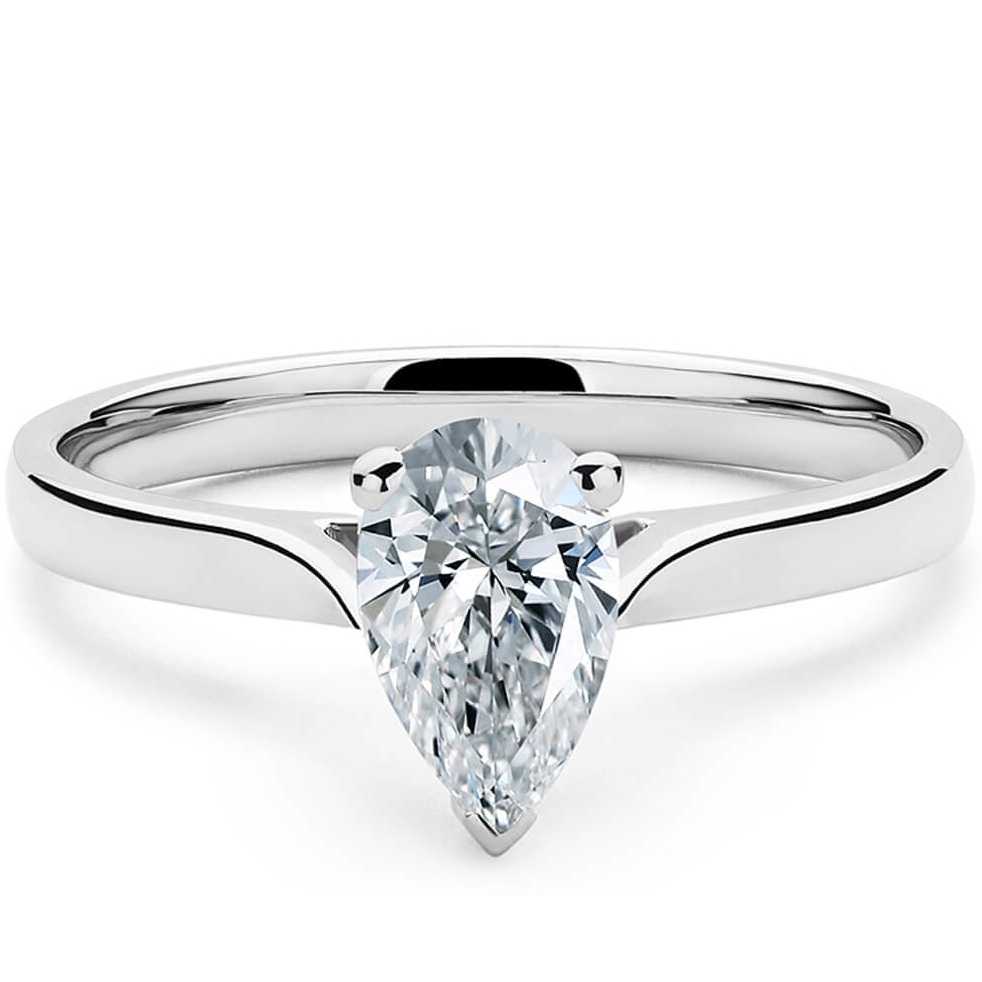 Solitario "Ophelia" – Diamante Naturale Taglio a Goccia e Montatura in Oro Bianco 18 kt
