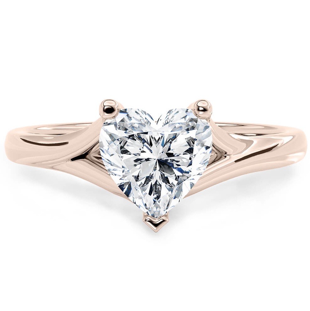 Solitario “Betty” – Diamante Lab a forma di Cuore e Montatura in Oro Rosa 18 kt