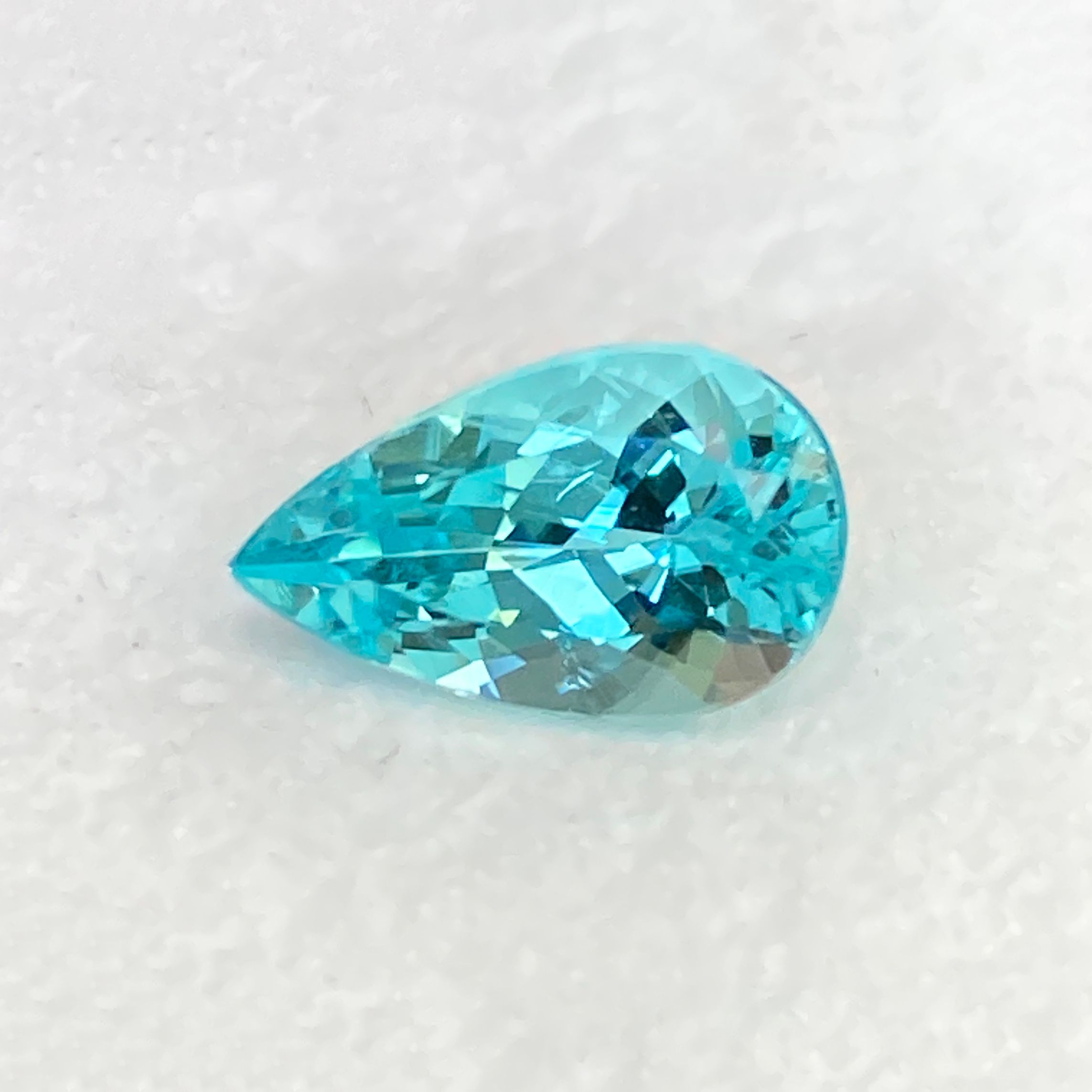 Diamond Jewellery / Luxury Collection -Tourmaline blue pear 2.00ct